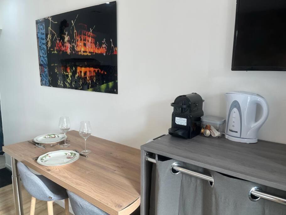 Verdi Studio Cosy Au Calme Parking Gratuit Chasse-sur-Rhône Eksteriør bilde